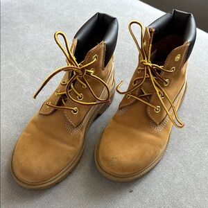 Timberland Tan and Black Nubuck Boots for Outdoor Adventures